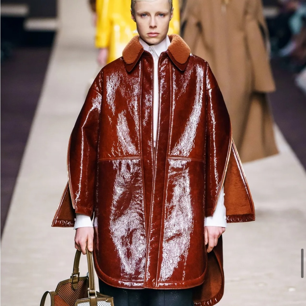 BNWT Fendi burgundy Lamb Leather Fur zipper Coat Jacket